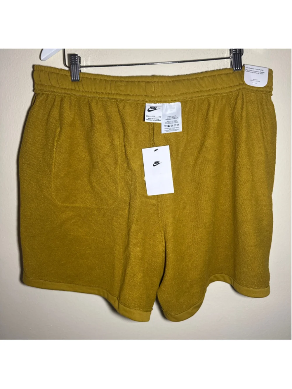 Men's Nike Athletic Shorts XXL Yellow